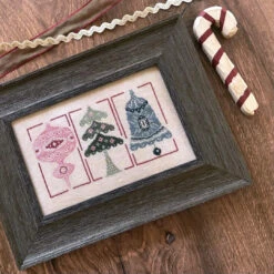 Christmas Etchings Cross Stitch Pattern -Olympus Handmade Store IMG 5392 1d479f7f 4d67 4522 9acf 7df3fda33bee
