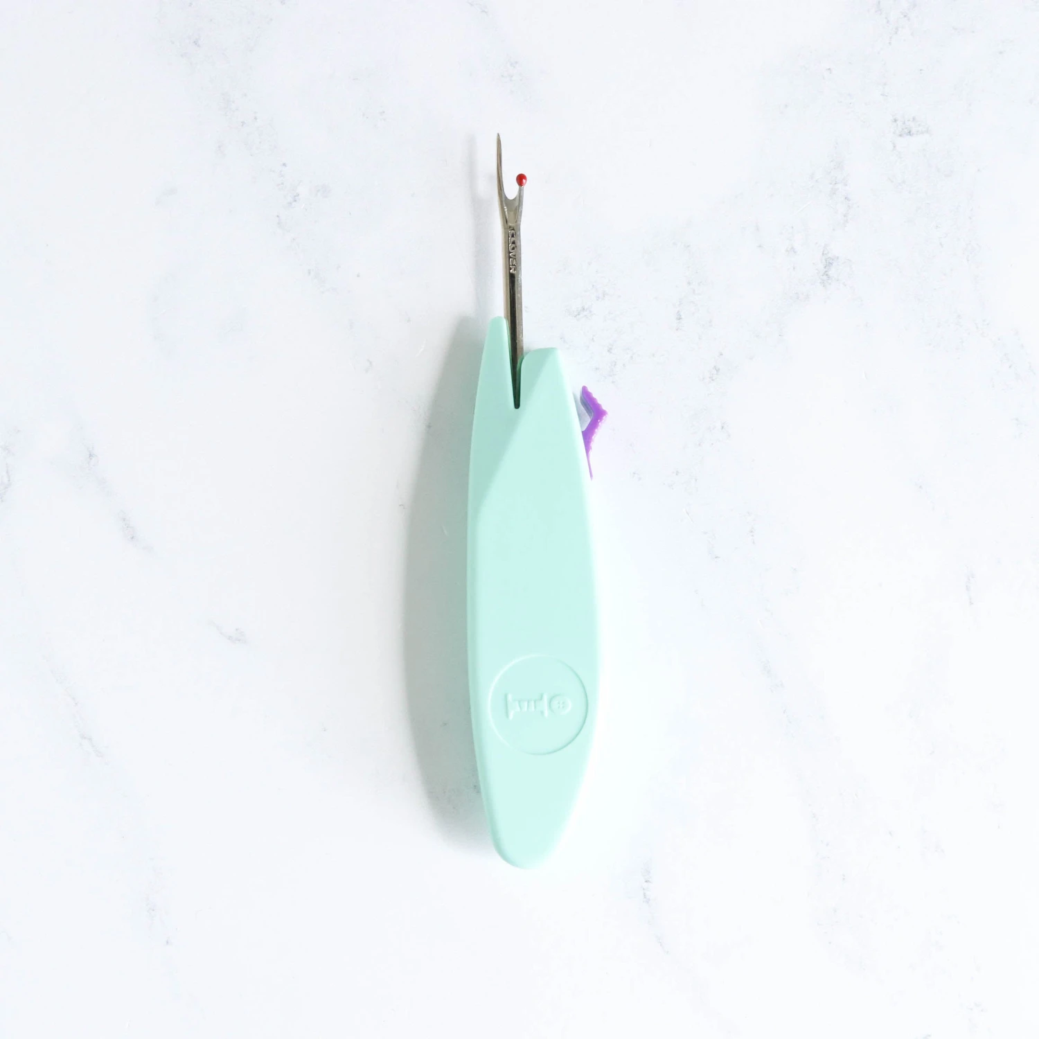 Clover Retractable Seam Ripper And Thread Cutter 3 Clover Retractable Seam Ripper And Thread Cutter