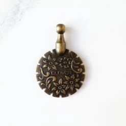 Clover Thread Cutter Pendant -Olympus Handmade Store clover thread cutter pendant 4