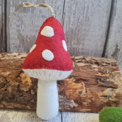 Felt Craft Mini Kit - Toadstool