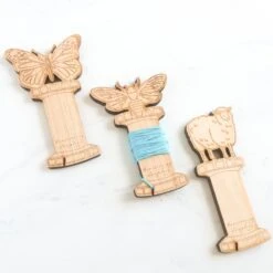 Reclaimed Wood Thread Bobbins -Olympus Handmade Store hearrstring samplery floss bobbins 02 2