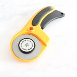 60mm OLFA Rotary Cutter -Olympus Handmade Store olfa 60mm rotary cutter 03