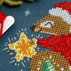 Squirrel's Bright Winter Night Cross Stitch Pattern -Olympus Handmade Store squirrelsnight 1080 3