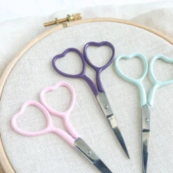 Heart Embroidery Scissors -Olympus Handmade Store stitched modern heart embroiderry scissors 01