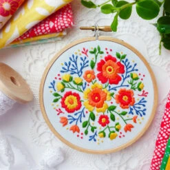 Colorful Flowers Mini Hoop Hand Embroidery Kit -Olympus Handmade Store tamar hand embroidery kit colorful flowers 02