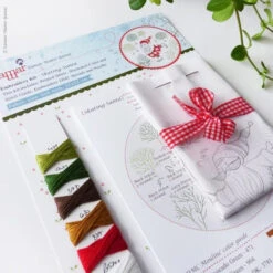 Skating Santa Hand Embroidery Kit -Olympus Handmade Store tamar hand embroidery kit skating santa 04